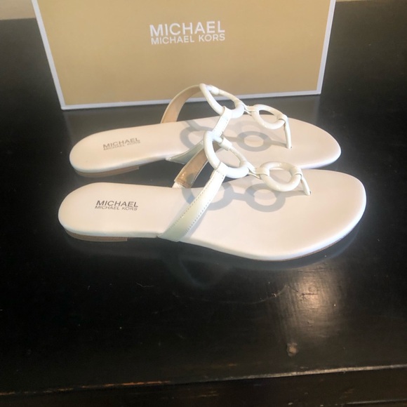 MICHAEL KORS NWT SANDALS LEATHER WHITE 7.5 - Picture 4 of 7